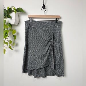 The North Face Gray Athletic Skirt Ruched Side Stretch Hiking Outdoor Women’s L